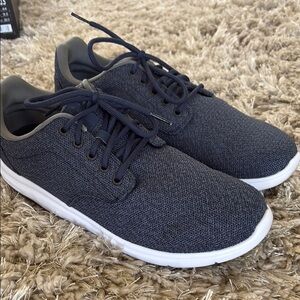 Travis Matthew The Daily Knit Sneakers 10.5